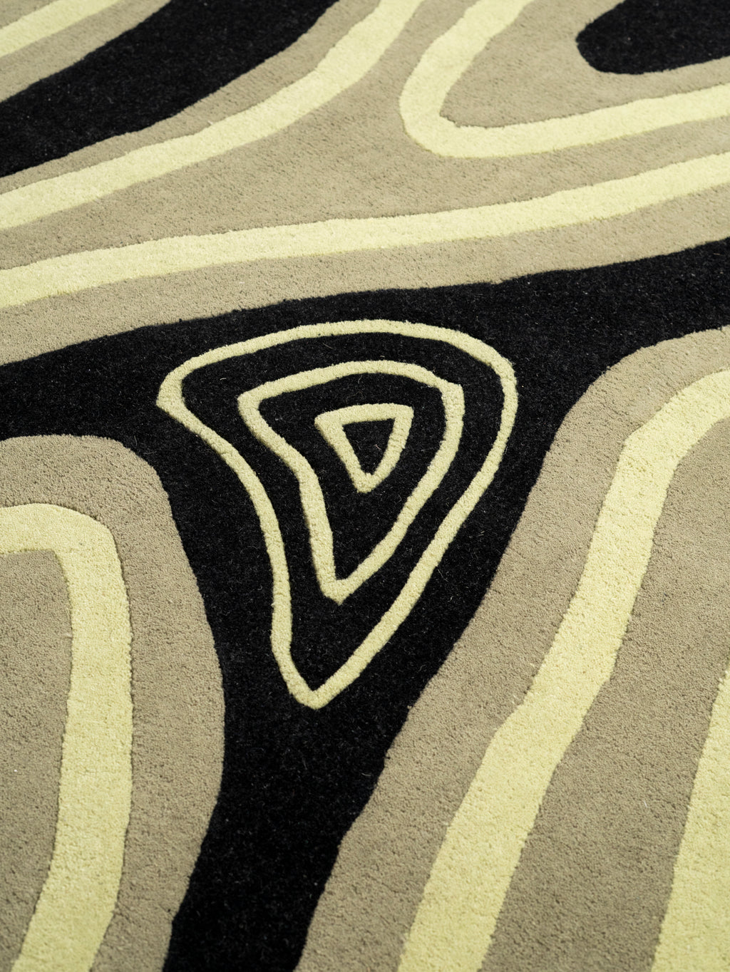 Veins- Hand Tufted Rug
